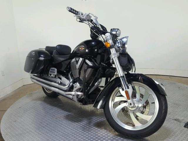 5VPCB26D863001001 - 2006 VICTORY MOTORCYCLES KINGPIN შავი ფოტო 2