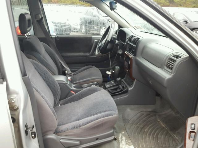 4S6CM58W1X4424963 - 1999 HONDA PASSPORT E SILVER photo 5