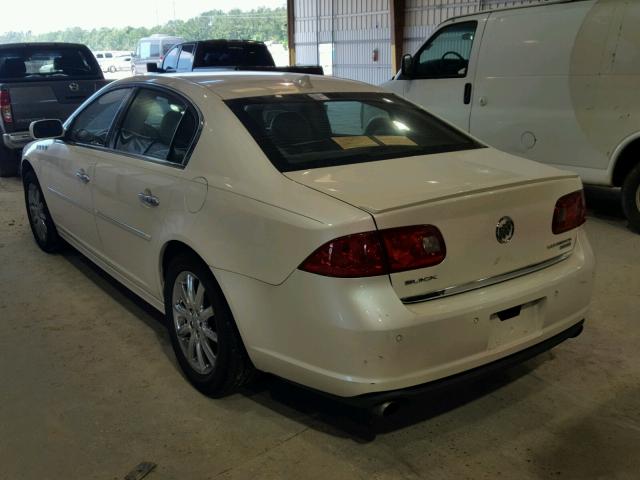 1G4HK5ESXBU113577 - 2011 BUICK LUCERNE SU WHITE photo 3