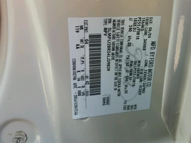 5LMFU28R34LJ39839 - 2004 LINCOLN NAVIGATOR WHITE photo 10