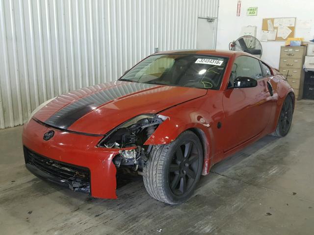 JN1AZ34DX4T151654 - 2004 NISSAN 350Z COUPE RED photo 2