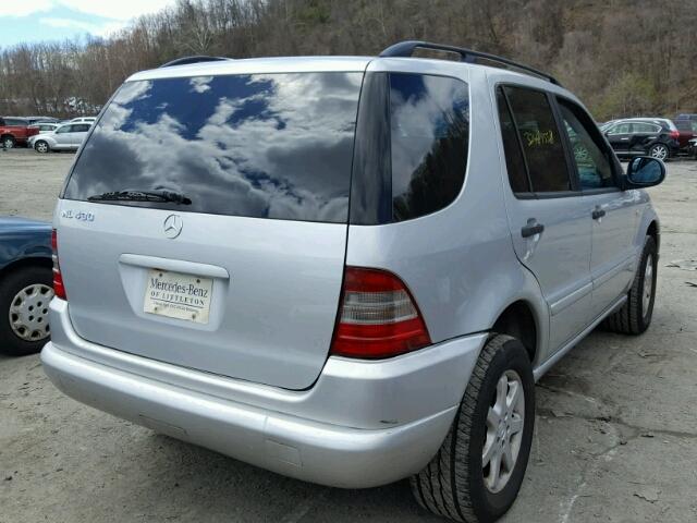 4JGAB72E4XA122764 - 1999 MERCEDES-BENZ ML 430 银色 照片 4
