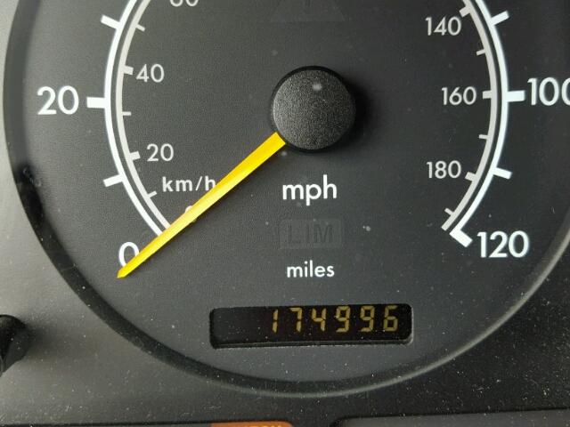 4JGAB72E4XA122764 - 1999 MERCEDES-BENZ ML 430 银色 照片 8