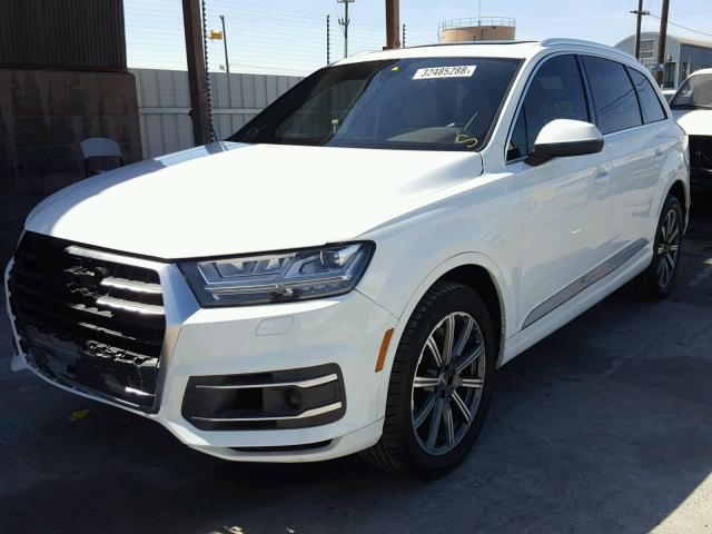 WA1LAAF71HD031115 - 2017 AUDI Q7 PREMIUM WHITE photo 2