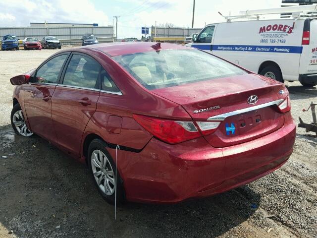 5NPEB4AC9DH526149 - 2013 HYUNDAI SONATA GLS RED photo 3