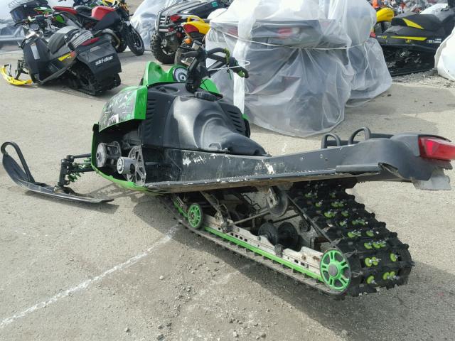 4UF06SNW86T137856 - 2006 ARCC SNOWMOBILE GREEN photo 3