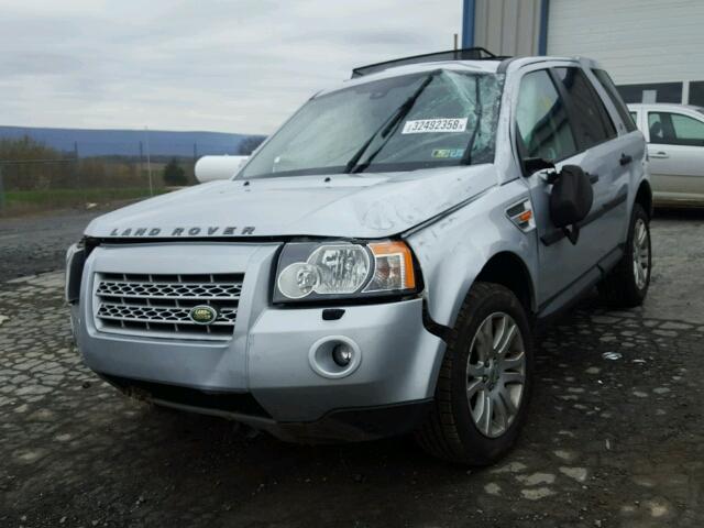 SALFP24N28H048080 - 2008 LAND ROVER LR2 SE SILVER photo 2