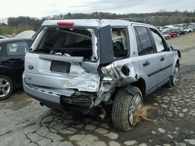 SALFP24N28H048080 - 2008 LAND ROVER LR2 SE SILVER photo 4