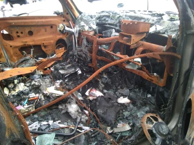 1J8HH48K26C265284 - 2006 JEEP COMMANDER GRAY photo 5