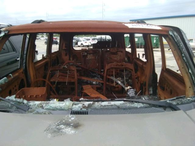 1J8HH48K26C265284 - 2006 JEEP COMMANDER GRAY photo 9