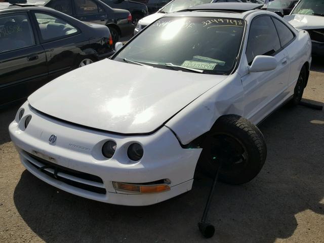 JH4DC4369SS026263 - 1995 ACURA INTEGRA SE WHITE photo 2