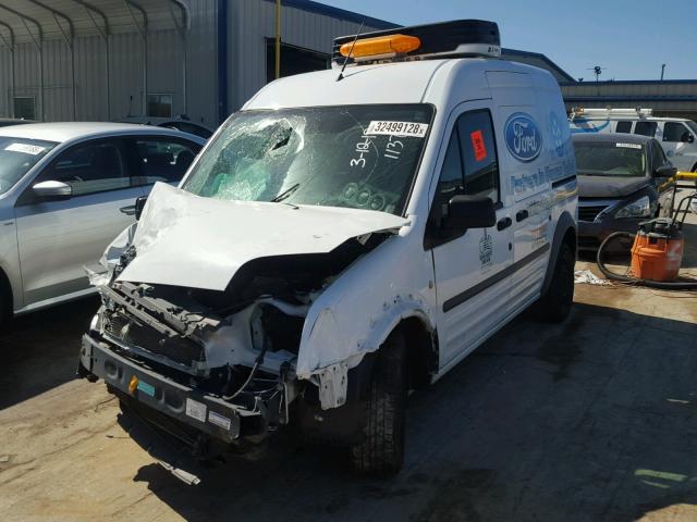 NM0LS7AN6AT028120 - 2010 FORD TRANSIT CO WHITE photo 2