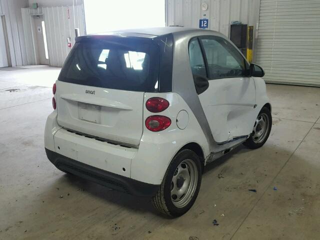 WMEEJ3BA3DK655954 - 2013 SMART FORTWO TWO TONE photo 4