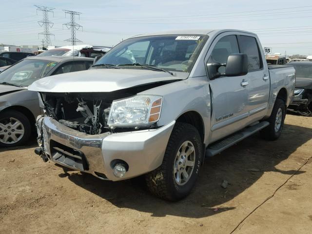 1N6BA07B86N539701 - 2006 NISSAN TITAN XE SILVER photo 2