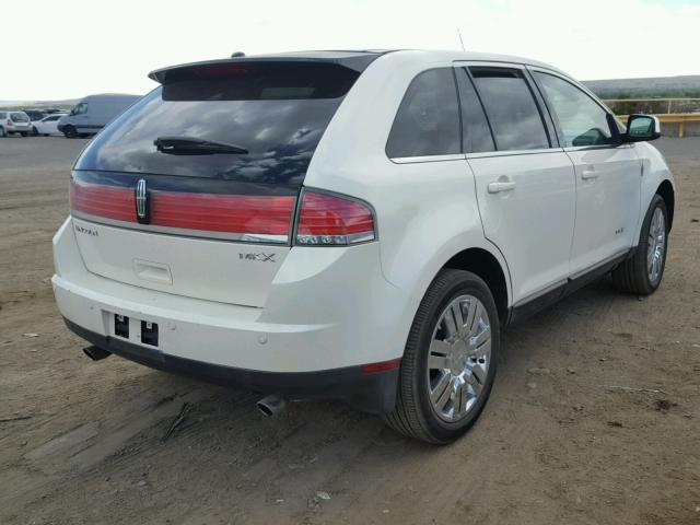 2LMDU68C58BJ12326 - 2008 LINCOLN MKX WHITE photo 4