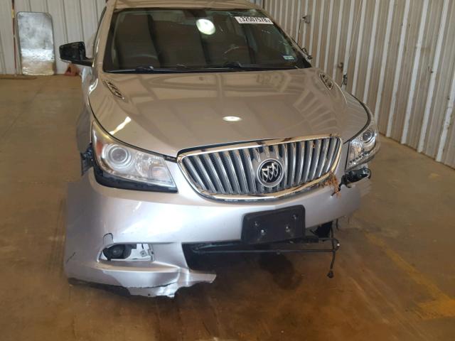 1G4GJ5G3XCF273159 - 2012 BUICK LACROSSE T SILVER photo 9