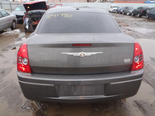 MV1N3641061ND - 2010 CHRYSLER 300 TOURIN GRAY photo 5