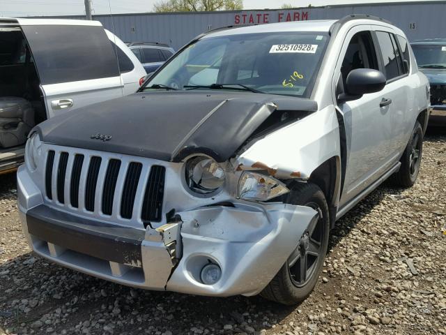 1J8FT47W87D124581 - 2007 JEEP COMPASS SILVER photo 2