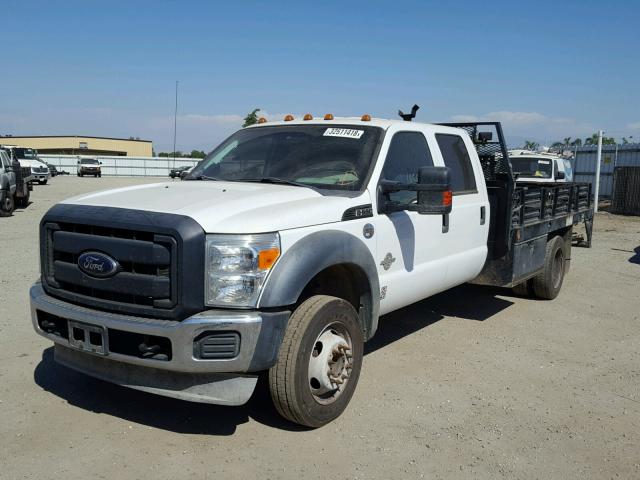 1FD0W5GT4CEB69582 - 2012 FORD F550 SUPER WHITE photo 2