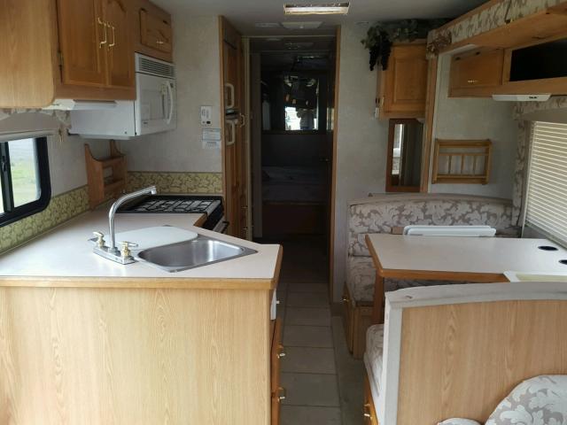 1FCNF53S120A03300 - 2002 GEOR MOTORHOME BEIGE photo 6