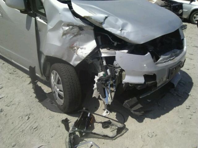 3N63M0YN2FK721050 - 2015 CHEVROLET CITY EXPRE SILVER photo 9