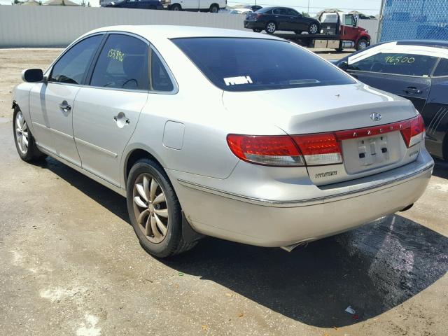 KMHFC46F46A042335 - 2006 HYUNDAI AZERA SE SILVER photo 3