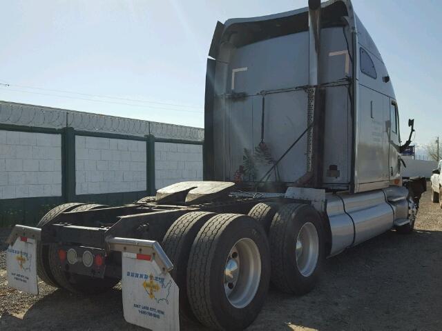 1XKTD49X79J239985 - 2009 KENWORTH CONSTRUCTI GRAY photo 4