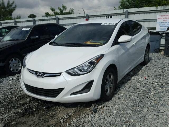 5NPDH4AE4FH566637 - 2015 HYUNDAI ELANTRA SE WHITE photo 2