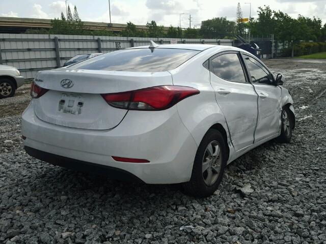 5NPDH4AE4FH566637 - 2015 HYUNDAI ELANTRA SE WHITE photo 4