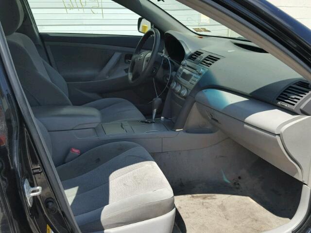 4T1BF3EK0BU131844 - 2011 TOYOTA CAMRY BASE BLACK photo 5