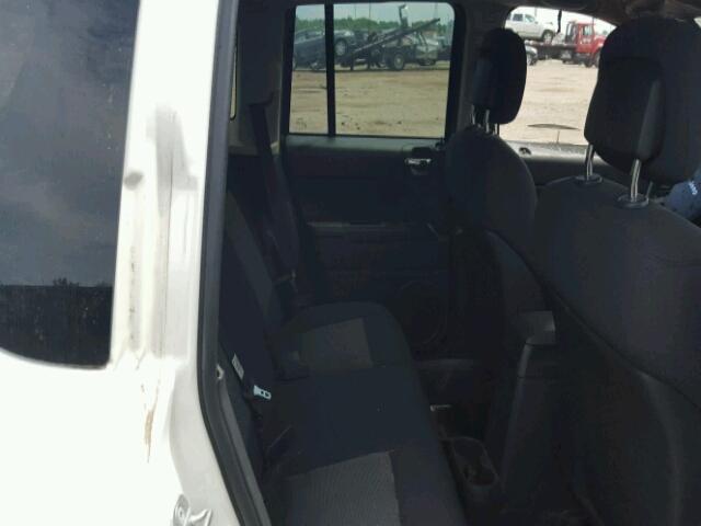 1J4NT4FB8AD520948 - 2010 JEEP COMPASS SP თეთრი ფოტო 6