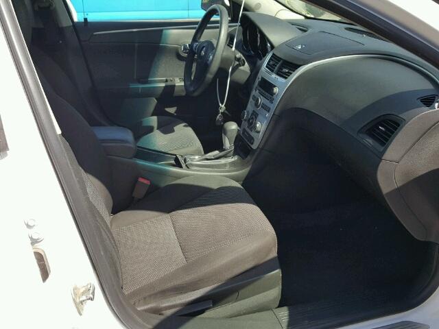 1G1ZC5E05CF264975 - 2012 CHEVROLET MALIBU 1LT 白色 照片 5