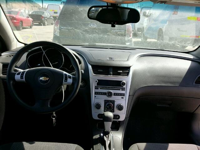 1G1ZC5E05CF264975 - 2012 CHEVROLET MALIBU 1LT 白色 照片 9