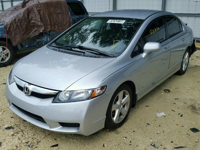 2HGFA16679H527648 - 2009 HONDA CIVIC LX-S SILVER photo 2