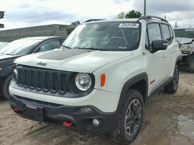 ZACCJBCT0FPB53311 - 2015 JEEP RENEGADE T WHITE photo 2