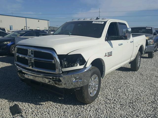 3C6UR5FL1HG782068 - 2017 RAM 2500 LARAM WHITE photo 2