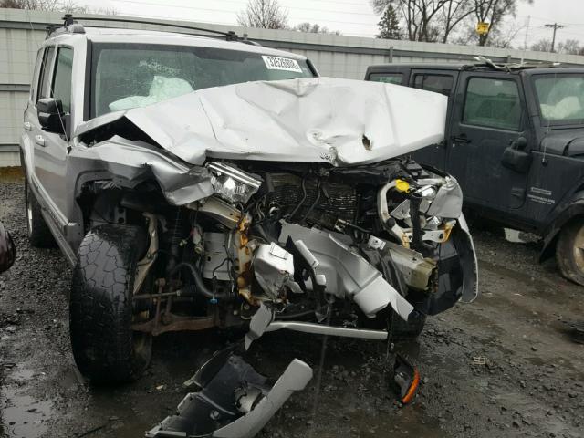 1J4RG4GK1AC158388 - 2010 JEEP COMMANDER GRAY photo 1