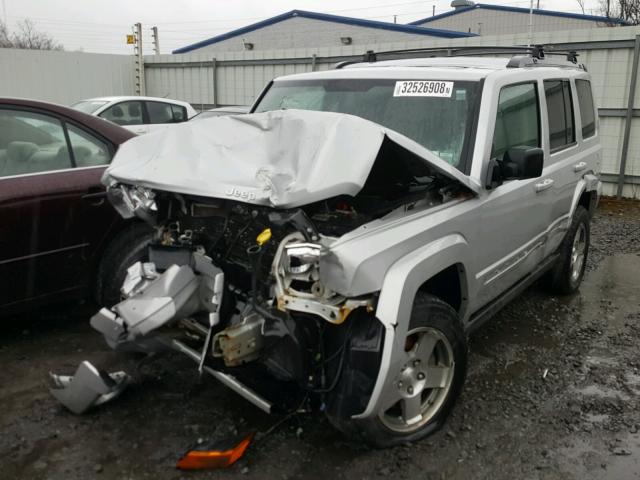 1J4RG4GK1AC158388 - 2010 JEEP COMMANDER GRAY photo 2