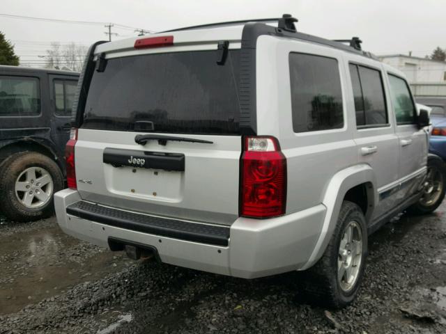 1J4RG4GK1AC158388 - 2010 JEEP COMMANDER GRAY photo 4
