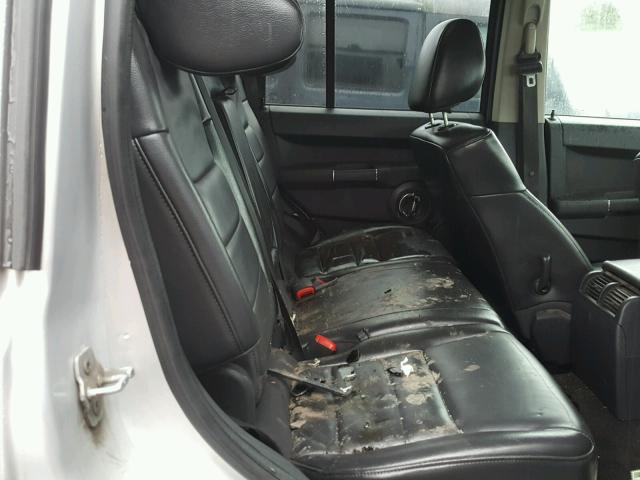 1J4RG4GK1AC158388 - 2010 JEEP COMMANDER GRAY photo 6