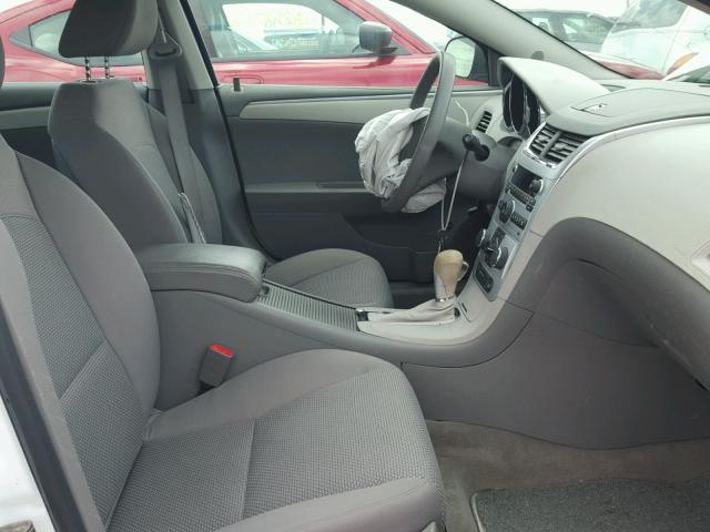 1G1ZB5E15BF339703 - 2011 CHEVROLET MALIBU LS 白色 照片 5