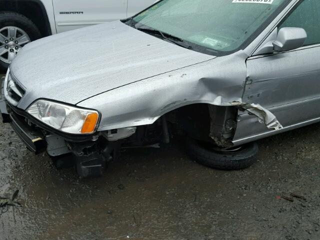 19UUA5666YA030991 - 2000 ACURA 3.2TL SILVER photo 9