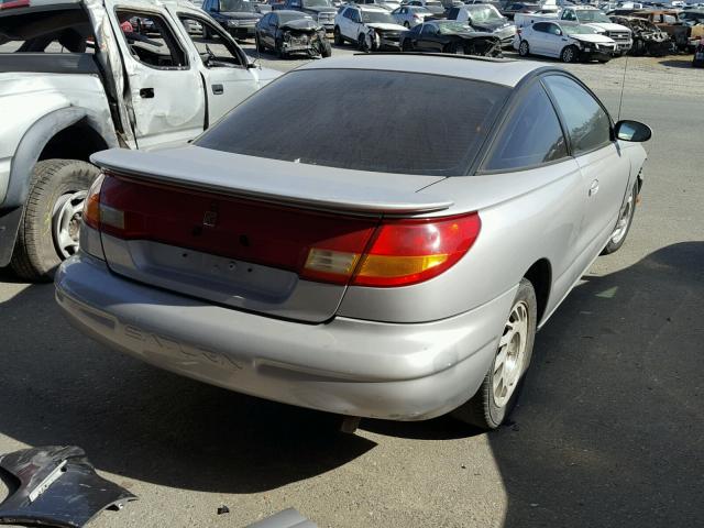 1G8ZR1276XZ371337 - 1999 SATURN SC2 SILVER photo 4