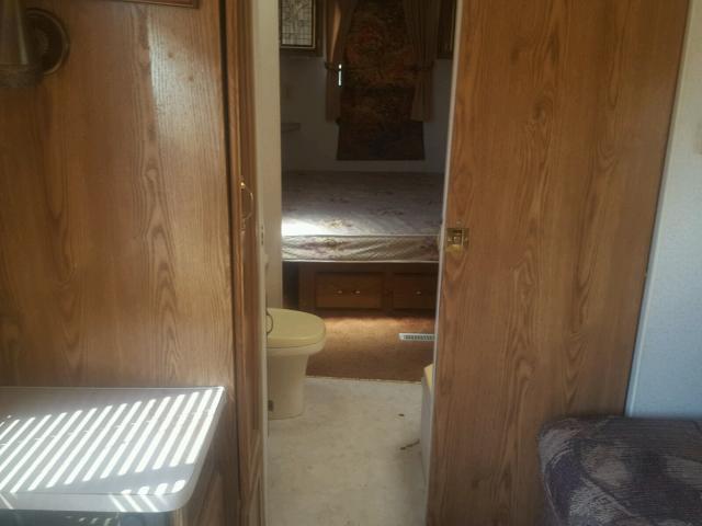 1EA1L2922R1461528 - 1994 TERR CAMPER WHITE photo 6