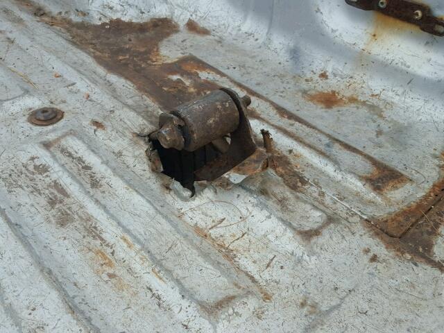 1FTZF1720XNC26846 - 1999 FORD F150 SILVER photo 9