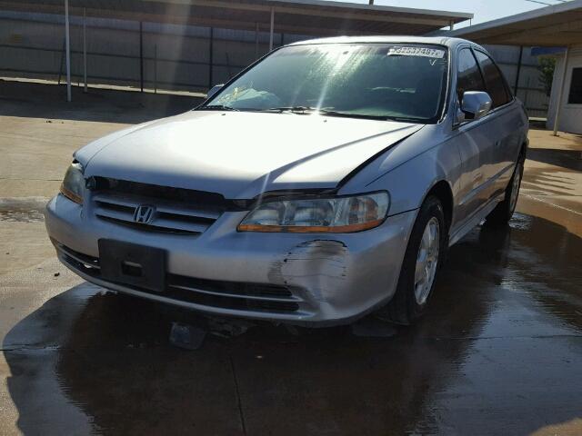 1HGCG16552A045337 - 2002 HONDA ACCORD EX SILVER photo 2