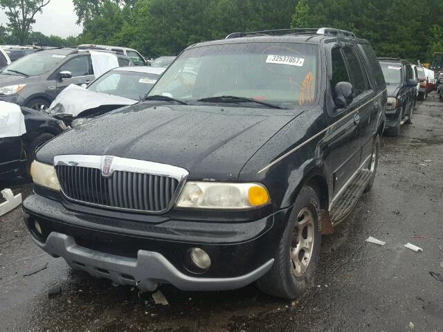 5LMRU27A3YLJ02191 - 2000 LINCOLN NAVIGATOR BLACK photo 2