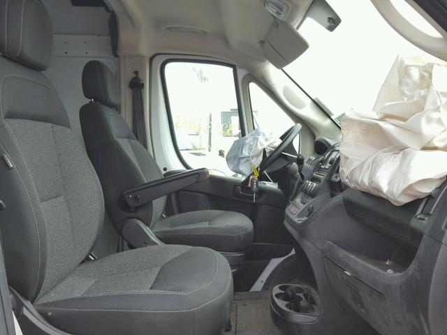 3C6TRVCG8JE112781 - 2018 RAM PROMASTER 白色 照片 5