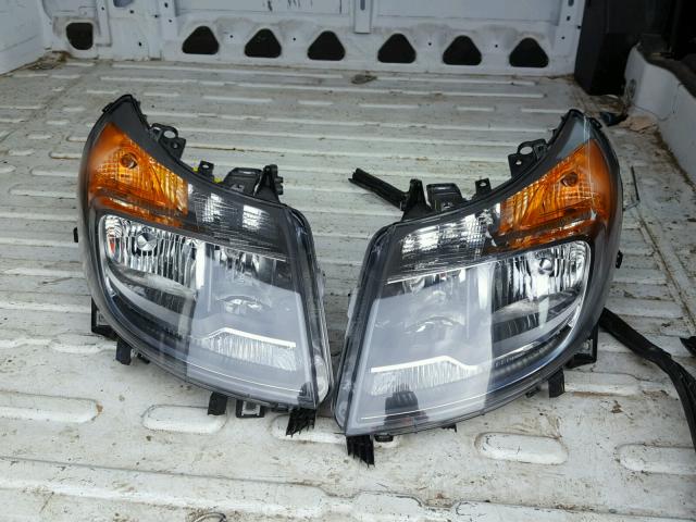 3C6TRVCG8JE112781 - 2018 RAM PROMASTER 白色 照片 9