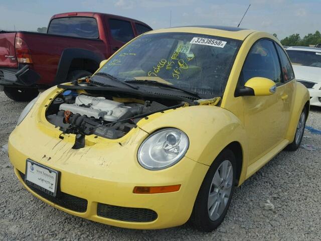 3VWRG31C08M501747 - 2008 VOLKSWAGEN NEW BEETLE YELLOW photo 2